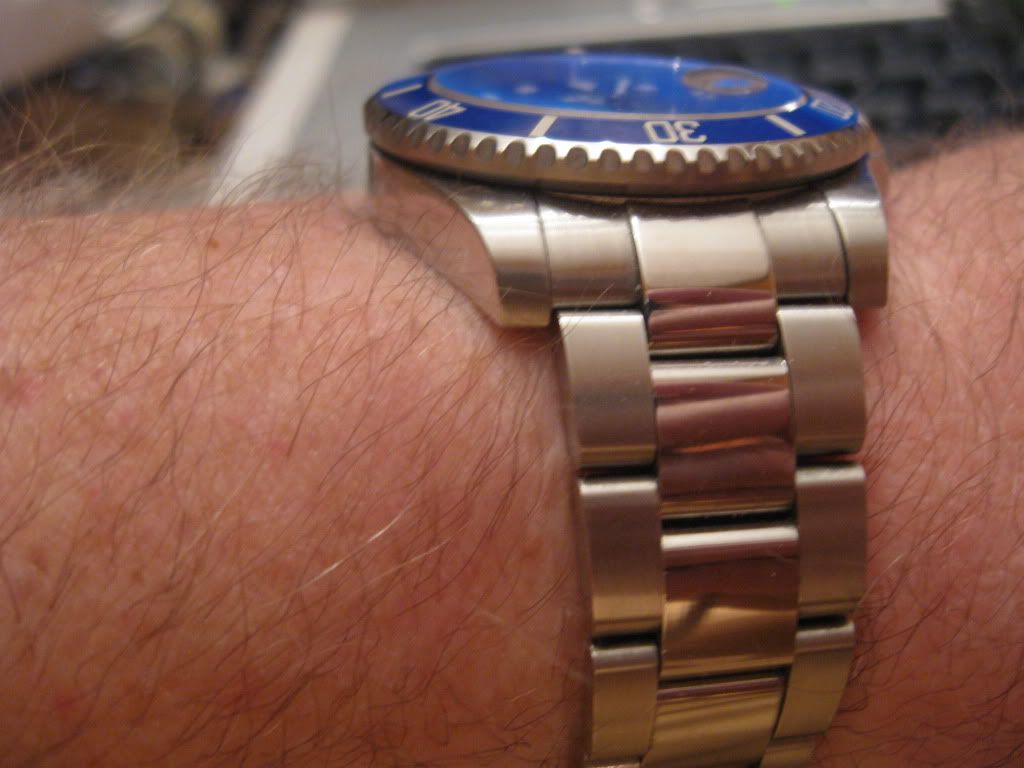 NBCWatch_bluesub010.jpg