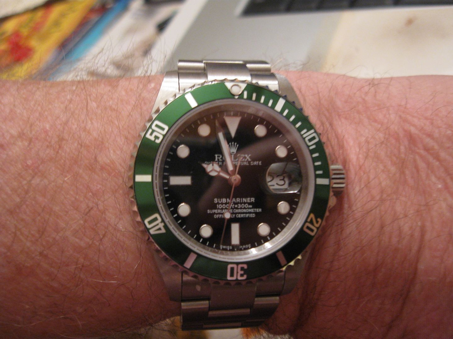 SubLV2836002-1.jpg