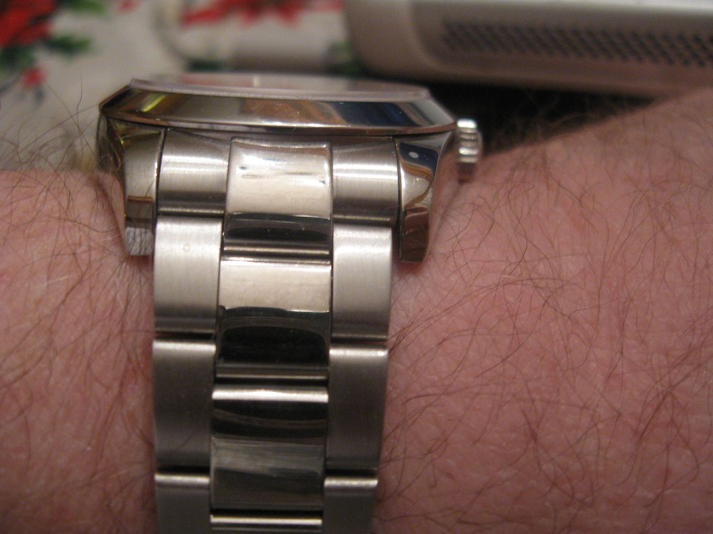 WhiteMilgauss006.jpg