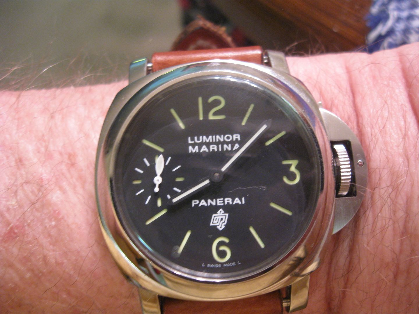 PAM005.no%20date.%20ON.LEATHER.STRAP%200