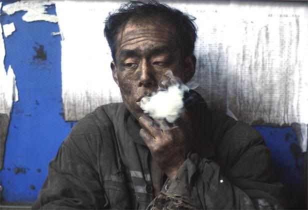 [Image: pg-34-miner-smokes-_270719s.jpg]