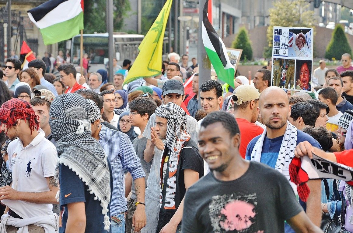  Митинг радикальных исламистов в Брюсселе, протестующих против операции Израиля 