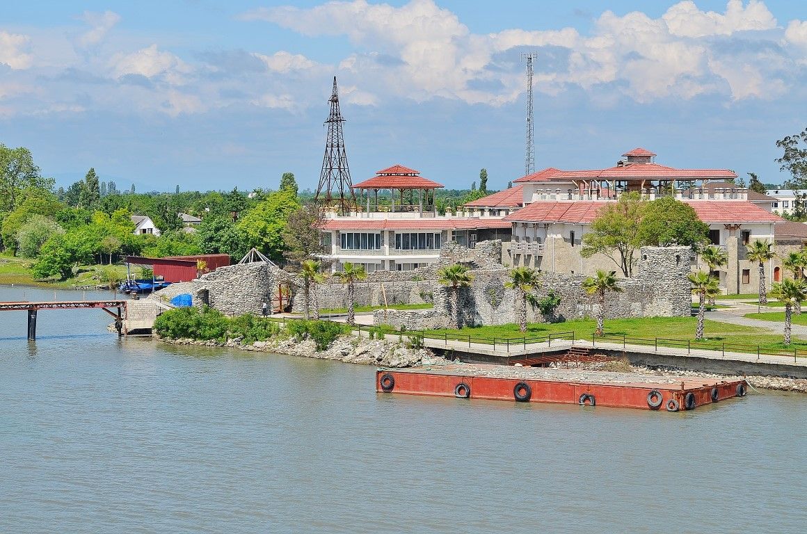 Анаклия: новый грузинский курорт на Черном море, куда переехал крымский Казантип (Грузия) 
