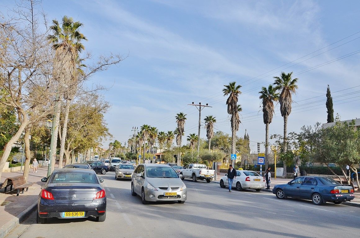 Как выглядит самый унылый израильский провинциальный городок, откуда все мечтают cбежать (перепост) 