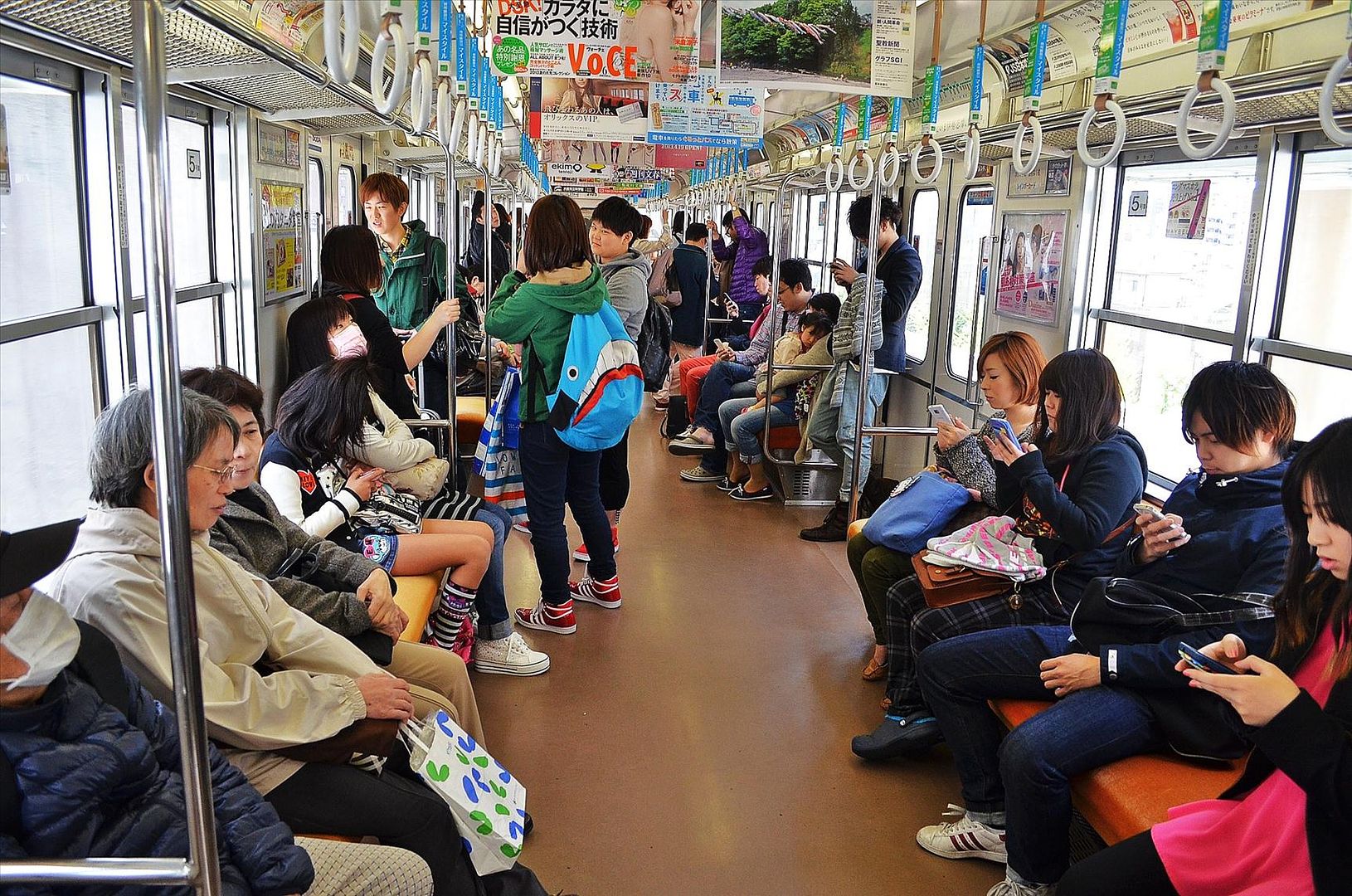 Японский общественный транспорт и стрессы с ним связанные (Япония) 