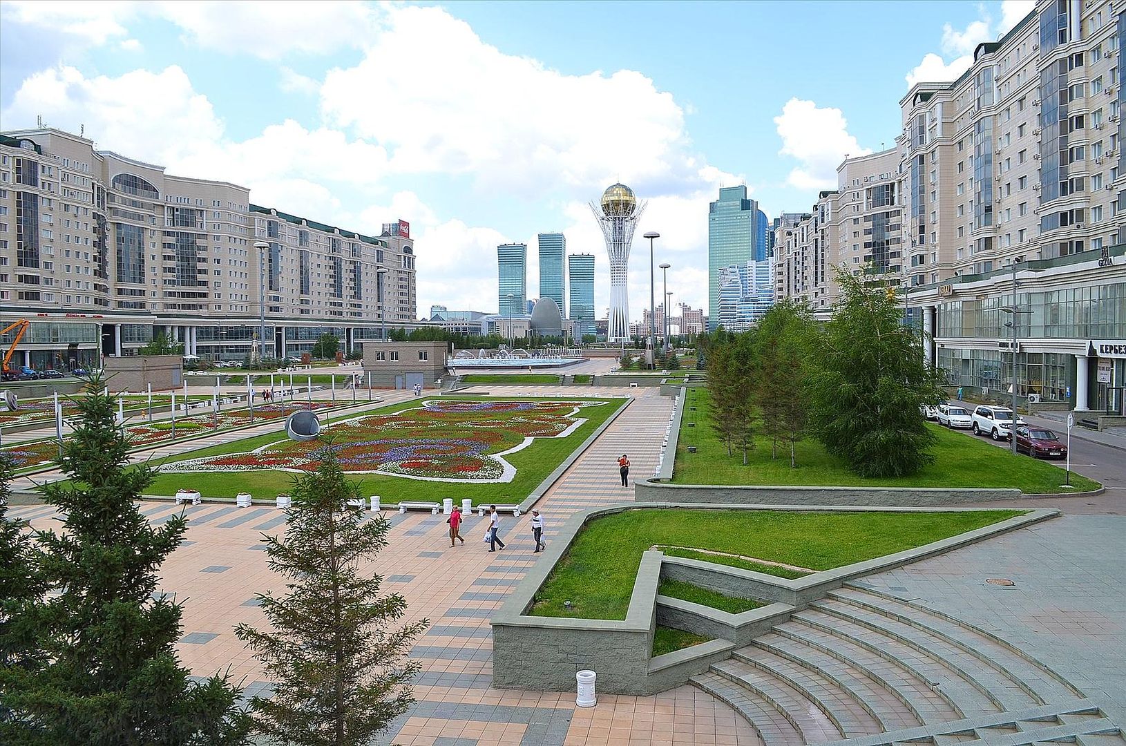 8 часов в образцово-футуристической столице Казахстана из-за 