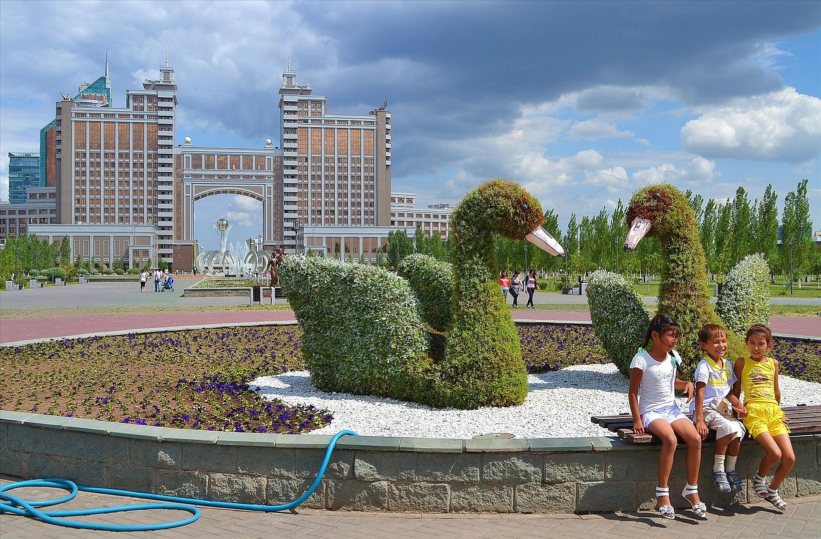8 часов в образцово-футуристической столице Казахстана из-за 