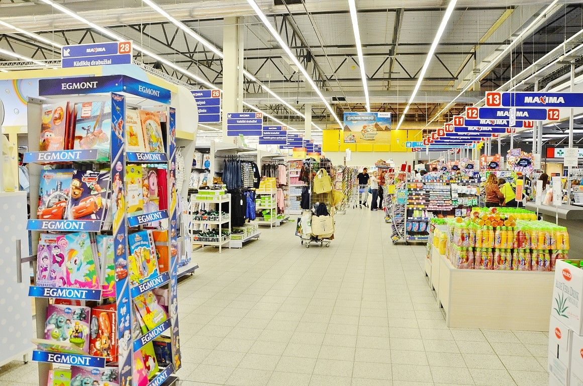 Экскурсия по крупнейшему супермаркету Литвы Maxima: царство Пармезана и сёмги 
