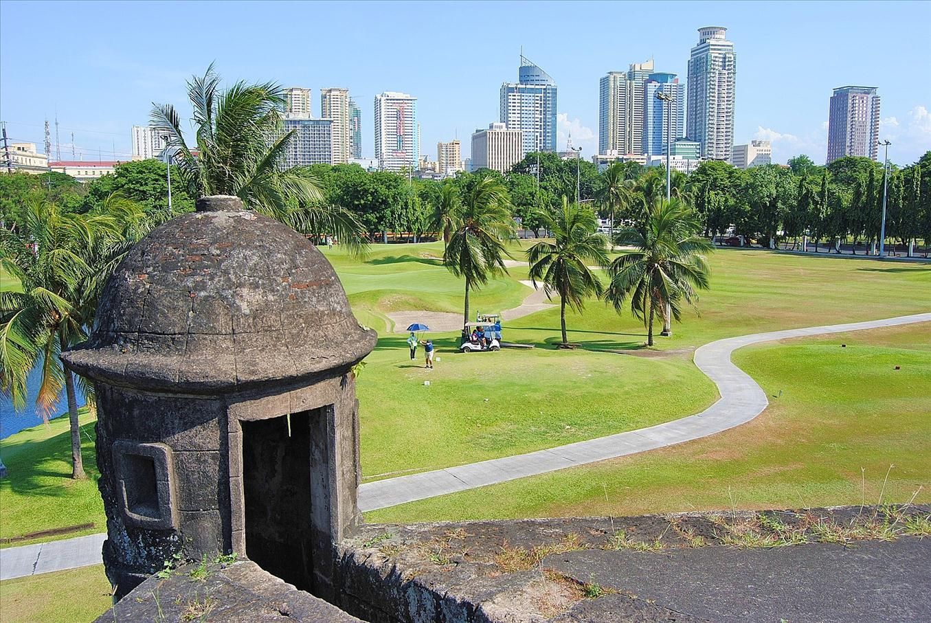 Манила: крепость Интрамурос до и после войны (Филиппины) 
