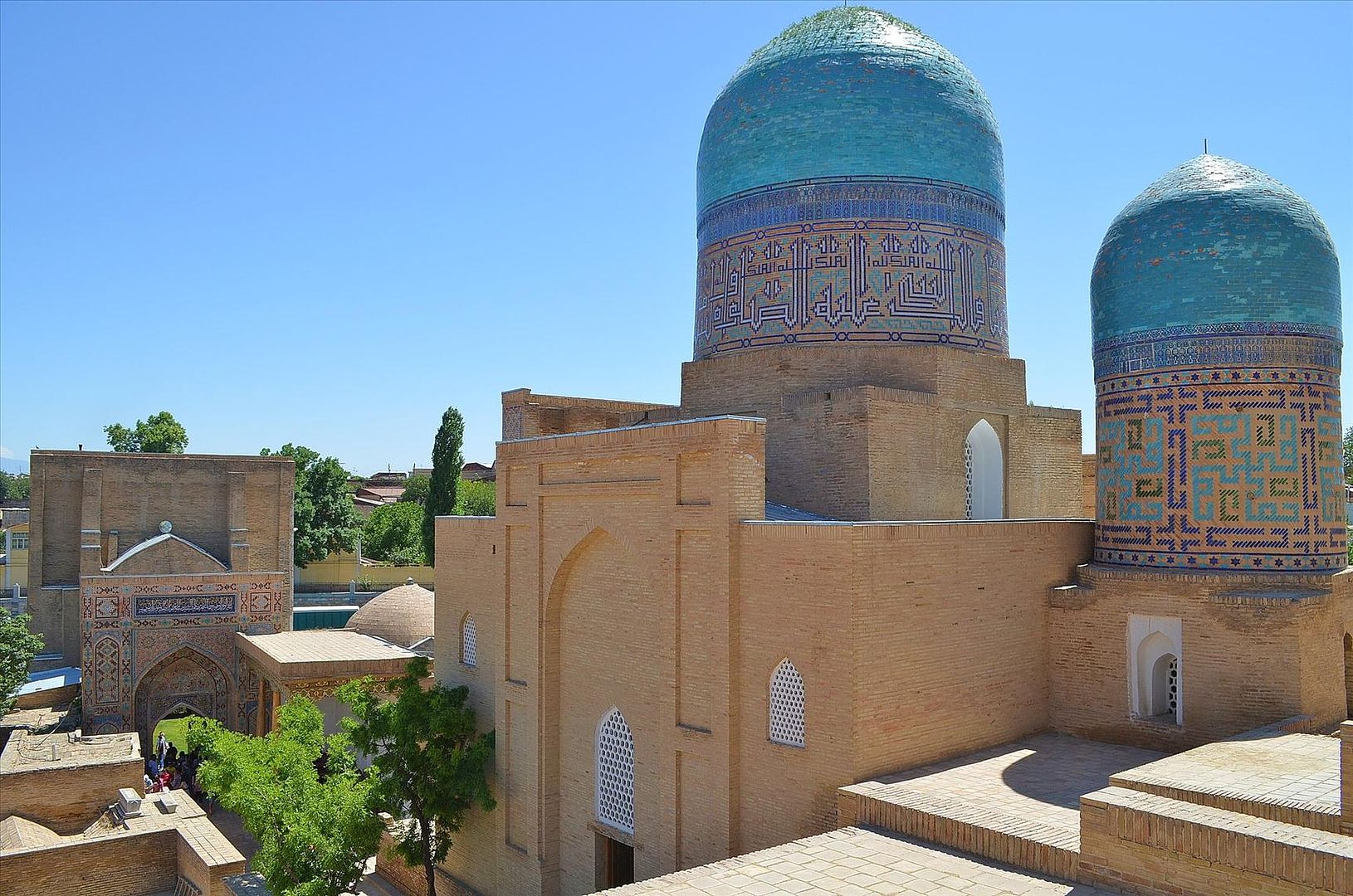 Шахи Зинда: ансамбль мавзолеев самаркандской знати (Узбекистан) 