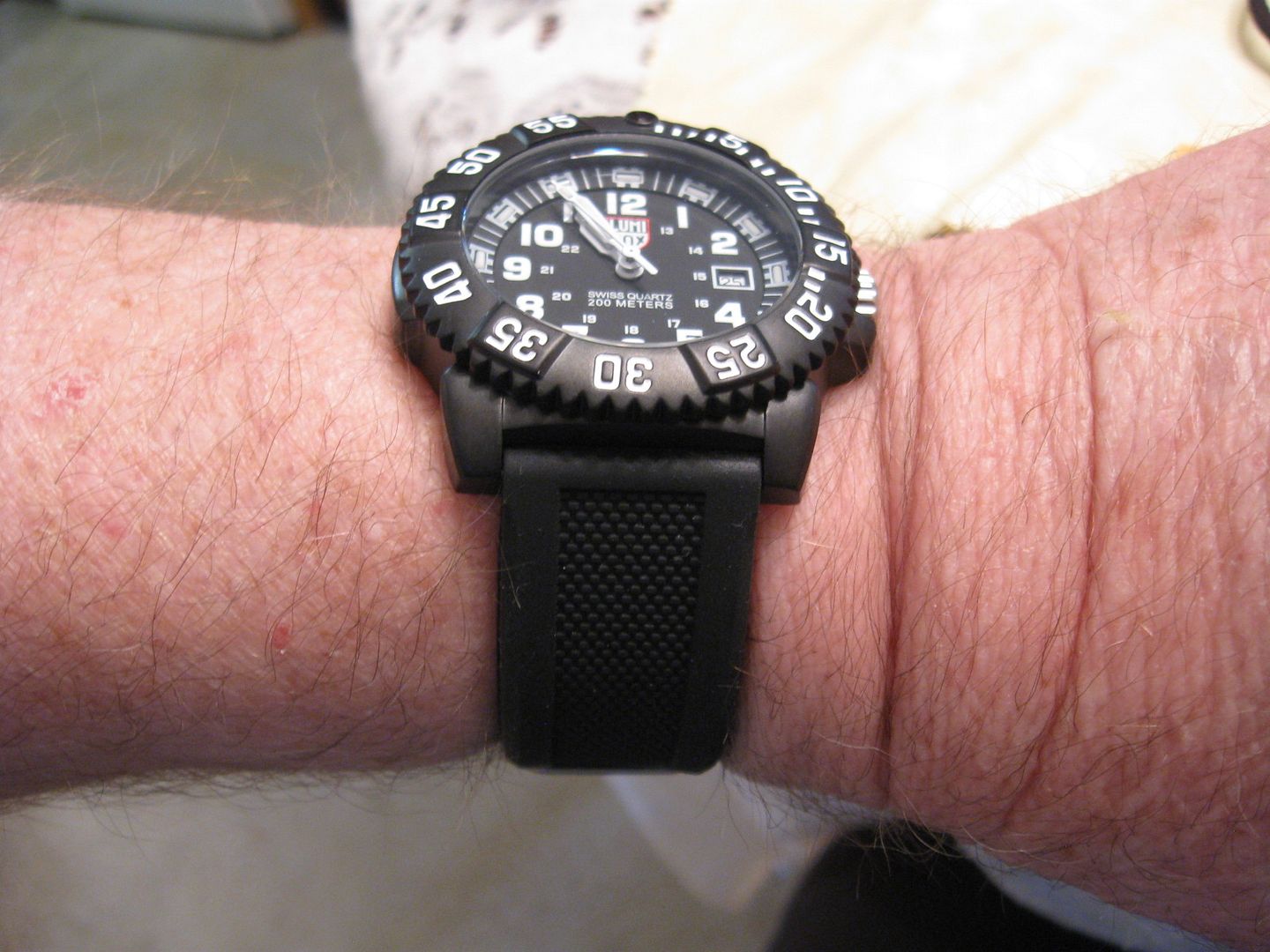 fake luminox watch