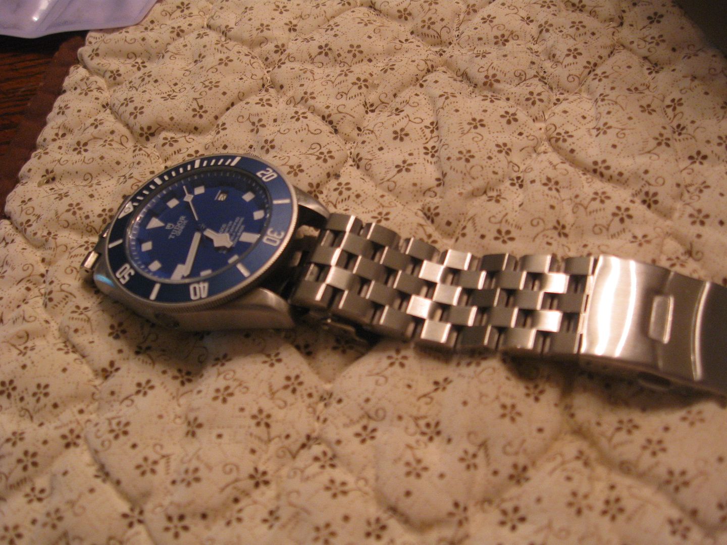 New.S.S.Bracelet.on.BLUE.Tudor.Pelagos%2