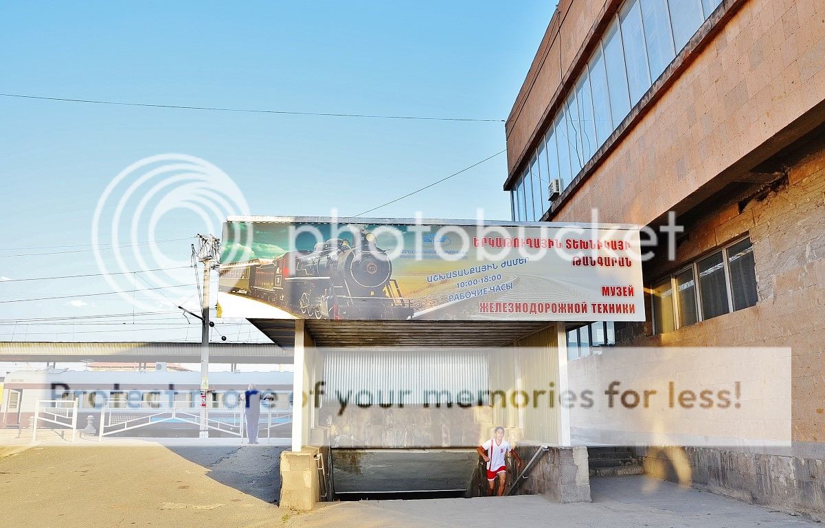 Железнодорожный вокзал и старинное депо Гюмри (Армения) Гюмри, Ереван, вокзала, полностью, Тбилиси, тепловозы, железной, несколько, сообщение, время, между, включая, вокруг, дороги, вокзал, граница, Турцией, Нахичевань, здесь, всего