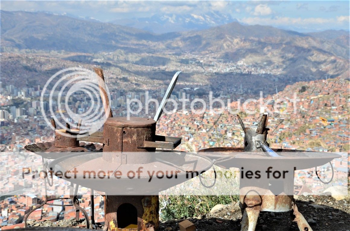 20 километров над боливийской столицей Ла-Пас (Боливия) Моралес, ЛаПас, внизу, проект, боливиано, метров, внимание, Америки, километров, Боливии, назад, панорамы, здесь, просто, говоря, настолько, имеет, очень, линиях, конец