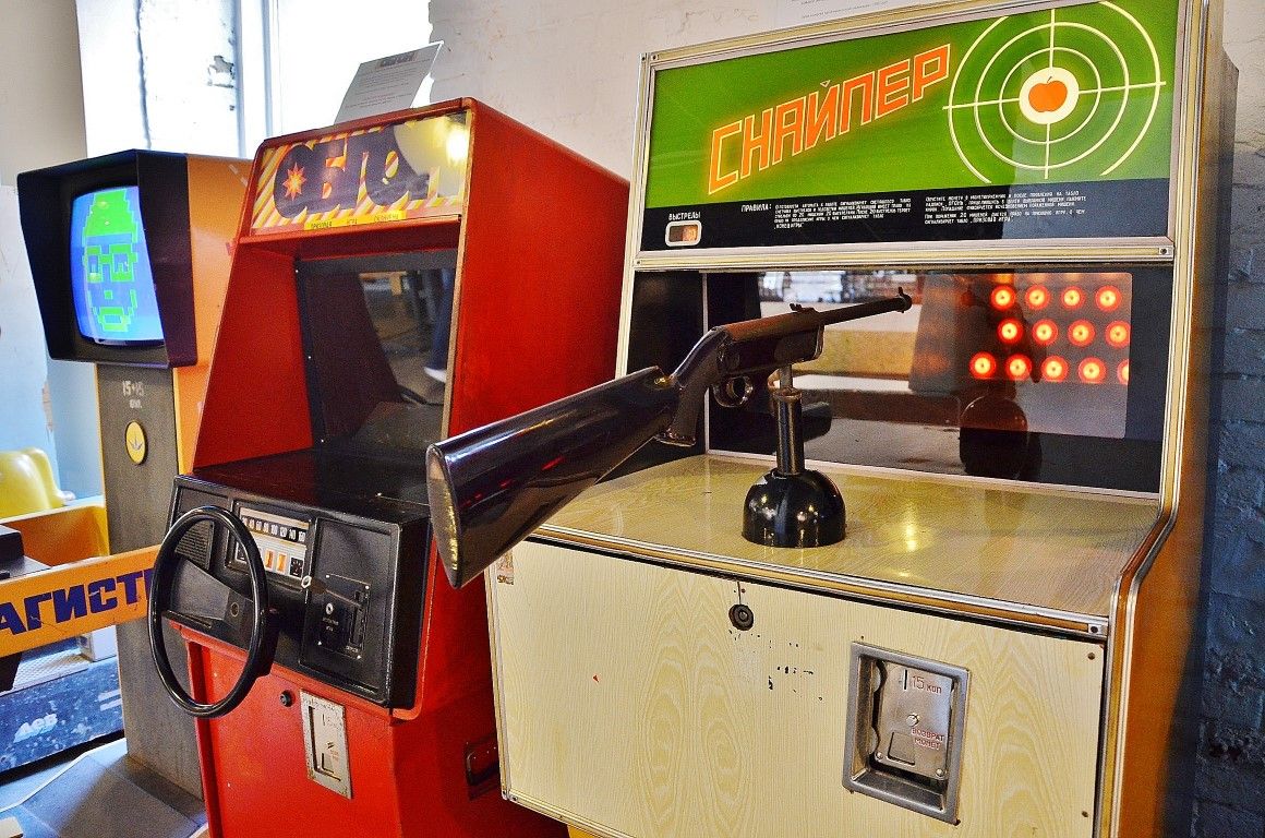 Игровые автоматы 90 годов igrovieavtomaty90 org ru. Аппараты 90х игровые аппараты. Игровые автоматы 80-х. Игровые автоматы 90-х годов. Игровые аппараты 90 годов.